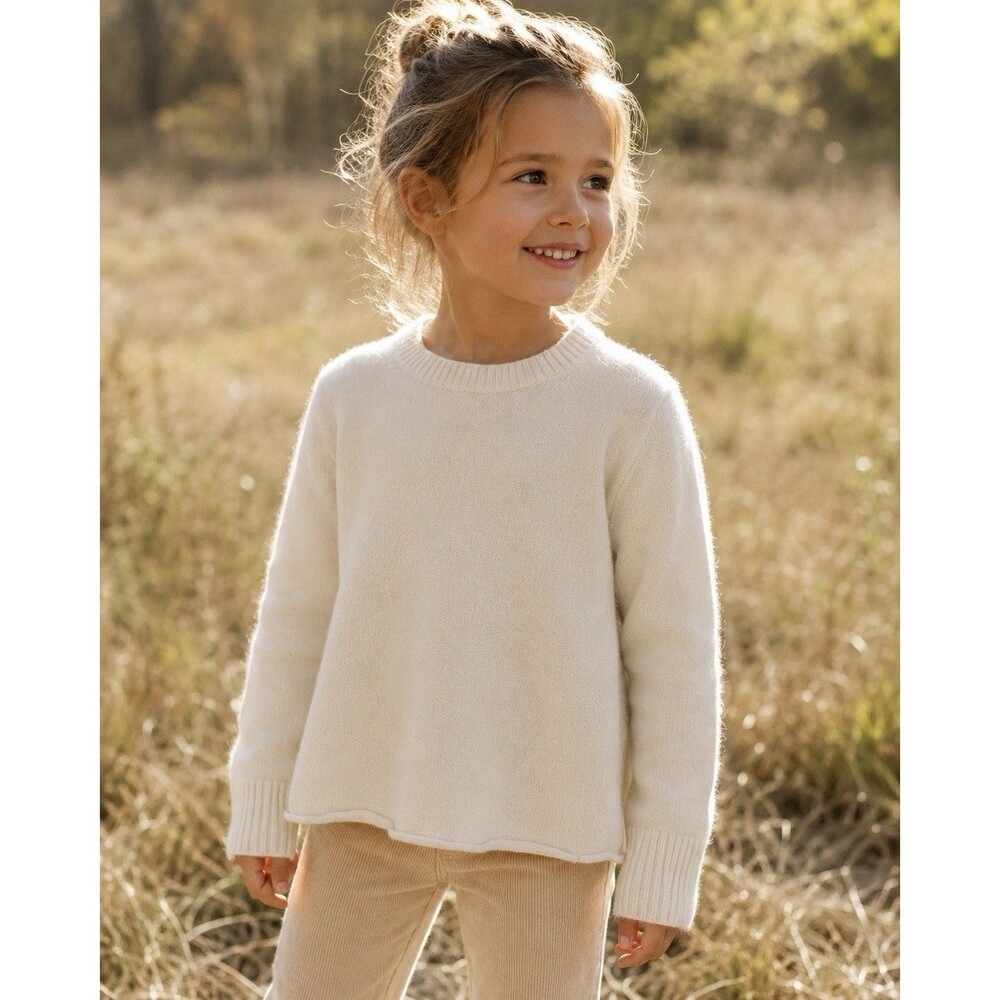 Crewcuts by J.Crew girls sweater in 100% cashmere. Soft ivory knit, size 4-5.